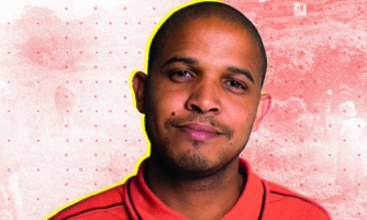 Hótað fyrir að verja samfélag sitt