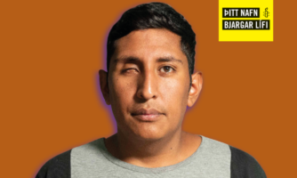 Blindaður með gúmmískoti á friðsamlegum mótmælum